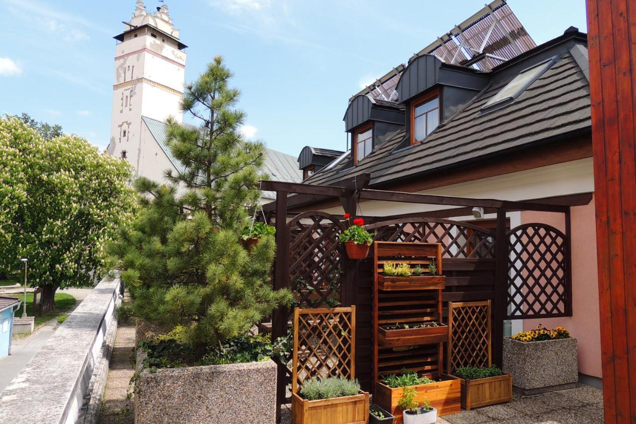 Hotel Club Kezmarok Exterior photo