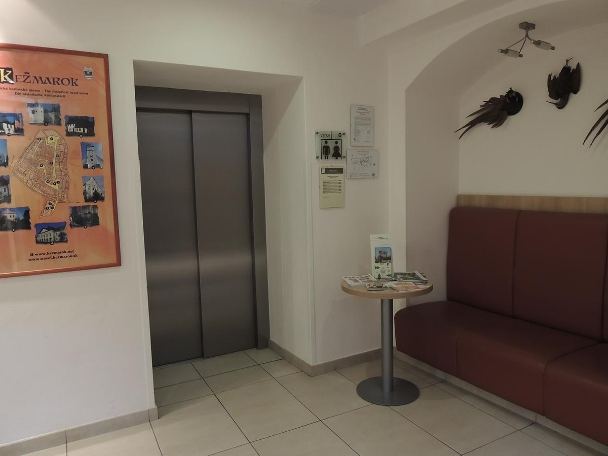 Hotel Club Kezmarok Exterior photo
